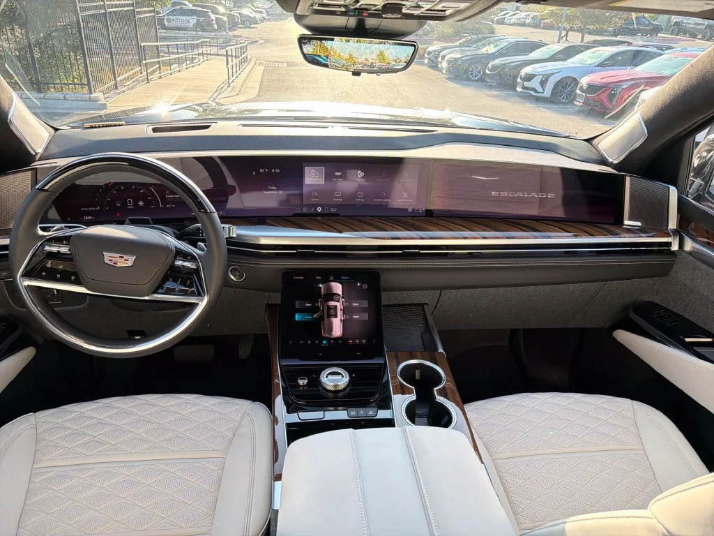 2026 Cadillac Escalade Platinum Sport - Photo 27