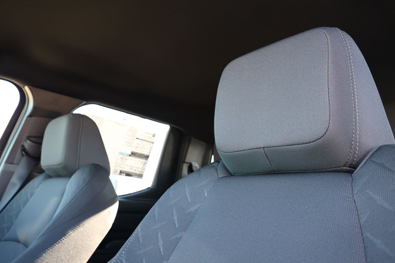 2025 Toyota Tacoma SR5 - Photo 15