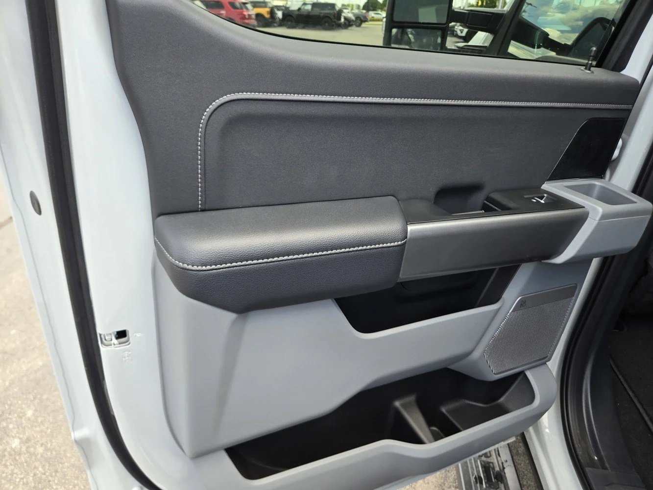New 2026 Avalanche Ford XLT image 22