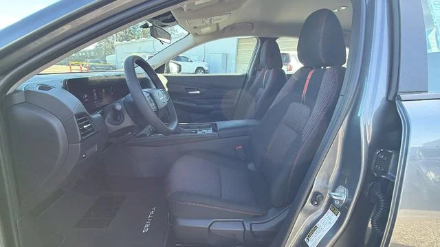 2026 Nissan Sentra SR - Photo 32