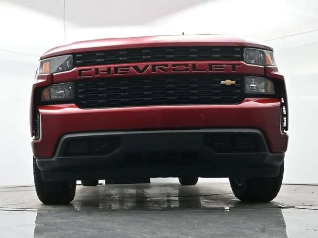 Used 2021 CHERRY RED TINTCOAT Chevrolet Custom image 20