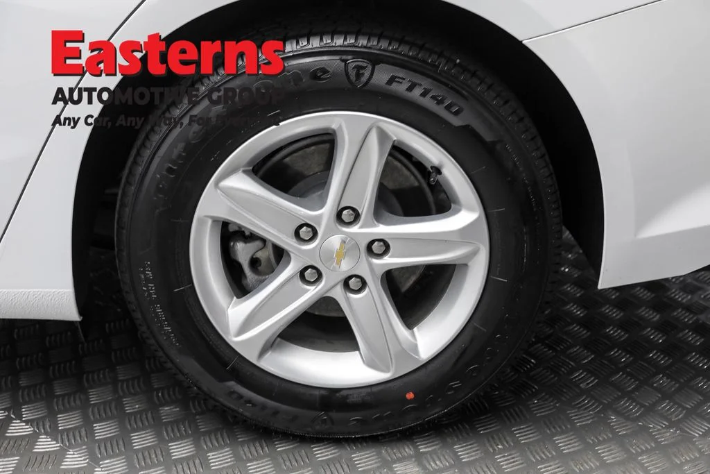 Used 2024 White Chevrolet LS image 8