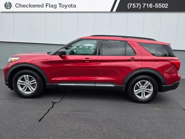 Used 2021 Rapid Red Metallic Tinted Clearcoat Ford XLT image 3