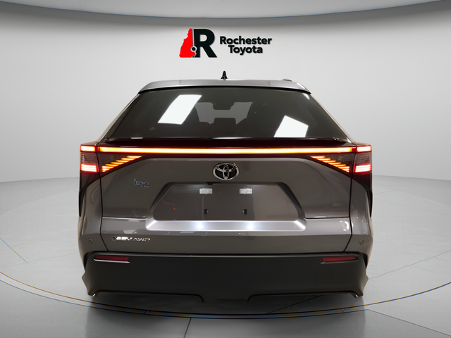 Certified Used 2026  Toyota XLE image 26