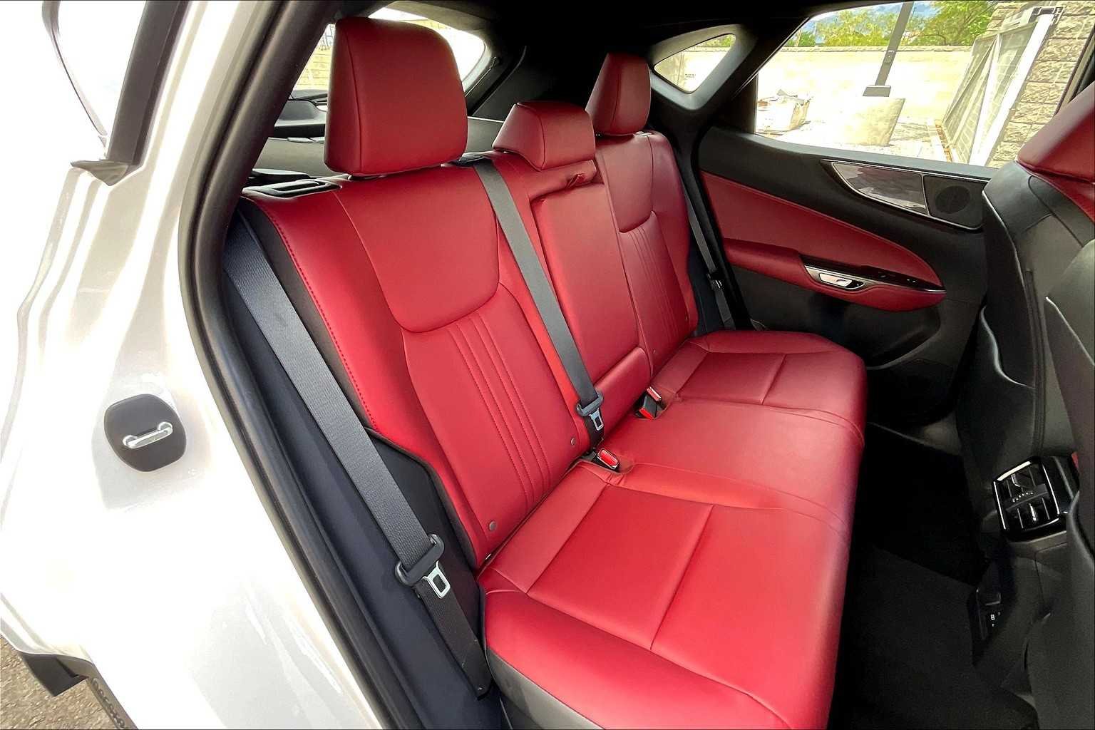 Used 2025 Eminent White Pearl Lexus Premium image 19