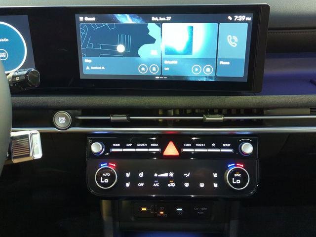 New 2026 White Hyundai Limited FWD image 11