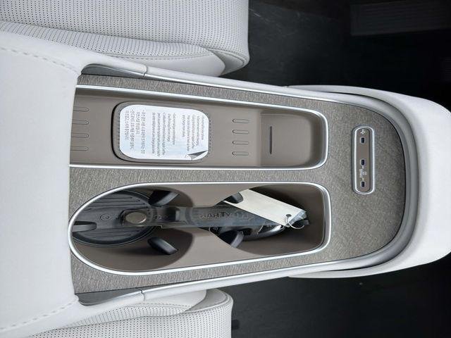 New 2027 Green Hyundai SEL Premium FWD image 26