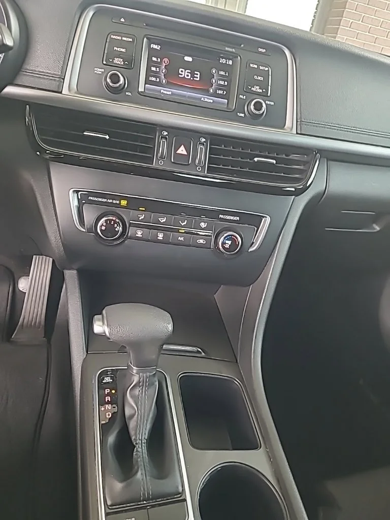 Used 2017 Silver Kia LX image 12
