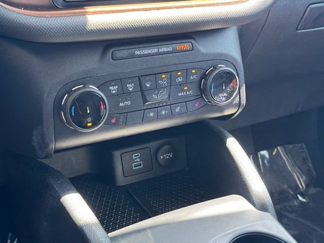 Used 2022 Shadow Black Ford Outer Banks image 15