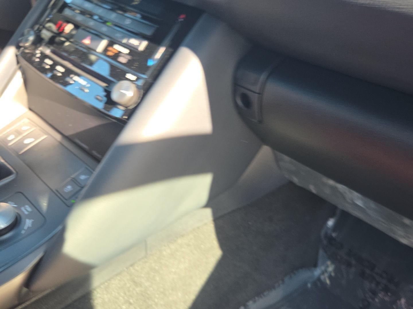 Used 2023 WHITE Lexus IS 300 image 7