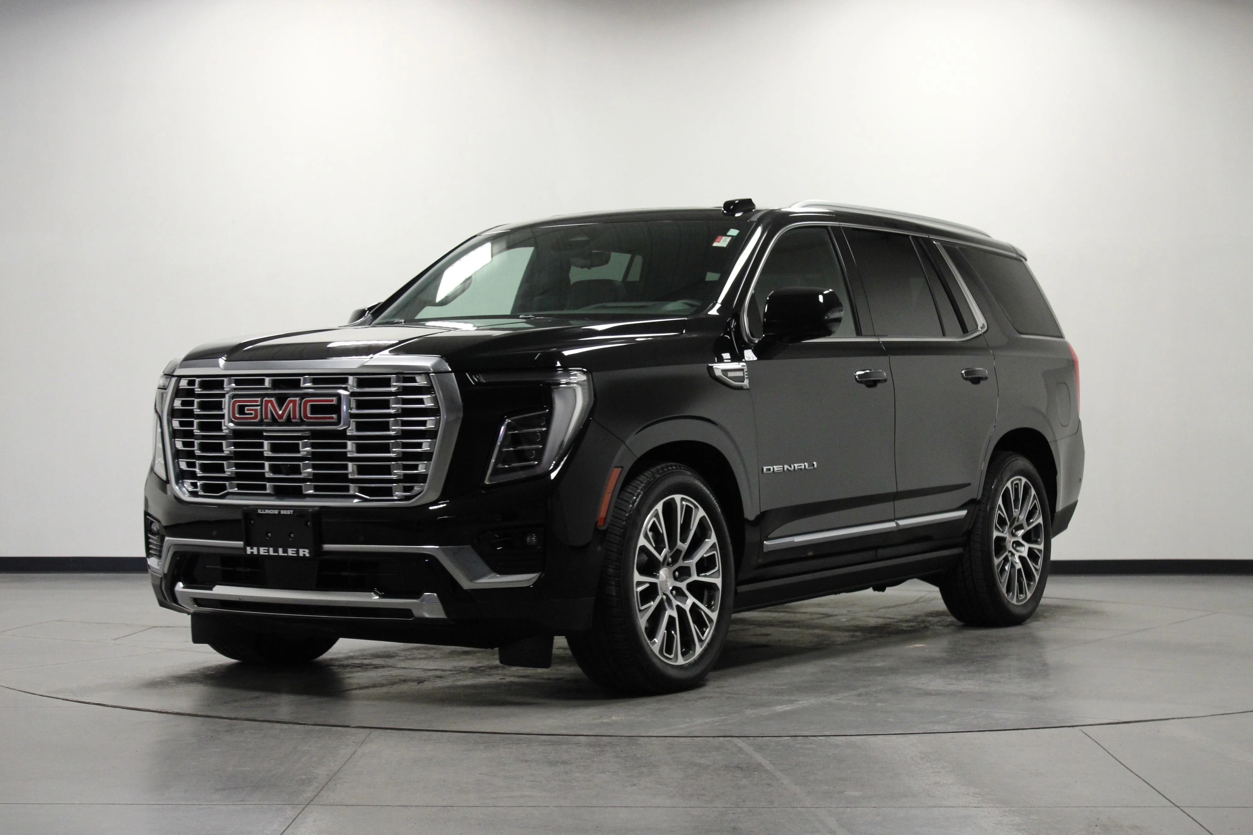 Used 2025 Onyx Black GMC Denali image 8