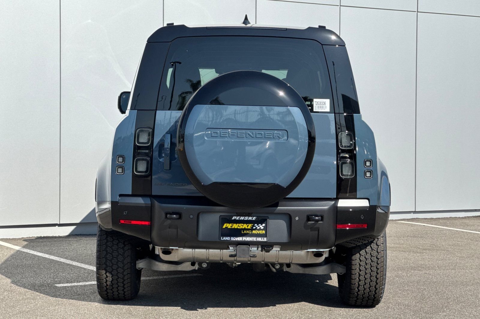 New 2026 Tasman Blue LAND ROVER X-Dynamic SE image 4
