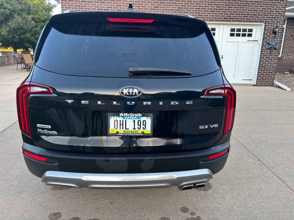 Used 2021 Black Kia SX image 6