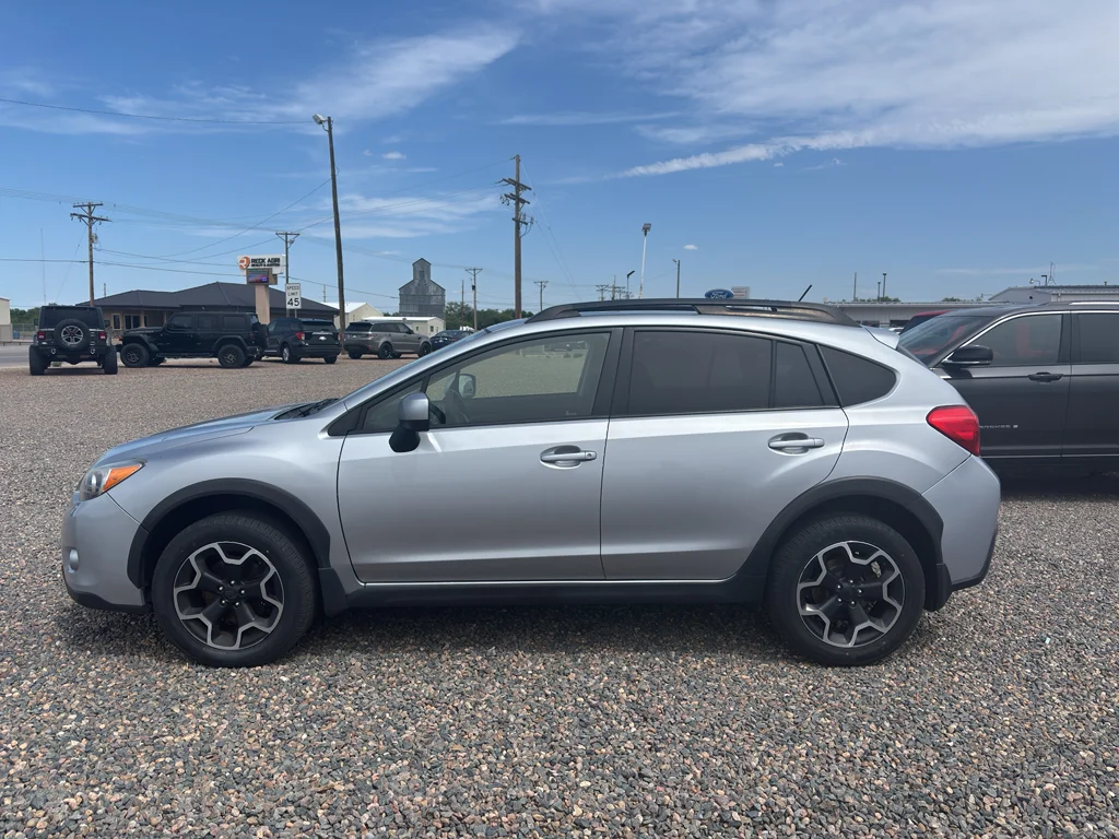 Used 2013 Ice Silver Metallic Subaru Premium image 17