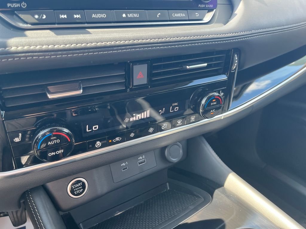 Used 2023 Gray Nissan SL image 19