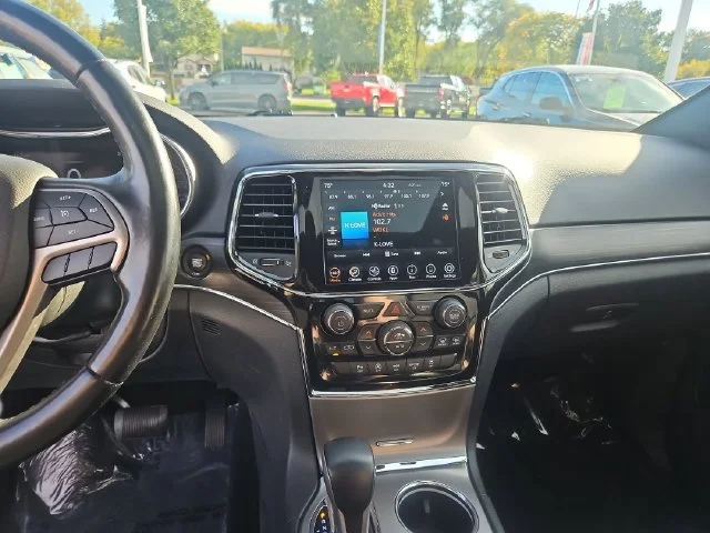 Used 2021 Black Jeep Limited image 17