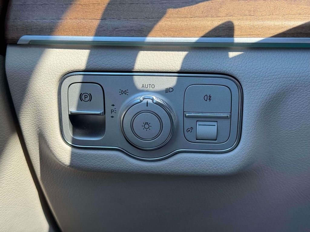 Certified Used 2022 Polar White Mercedes-Benz GLS 450 image 21