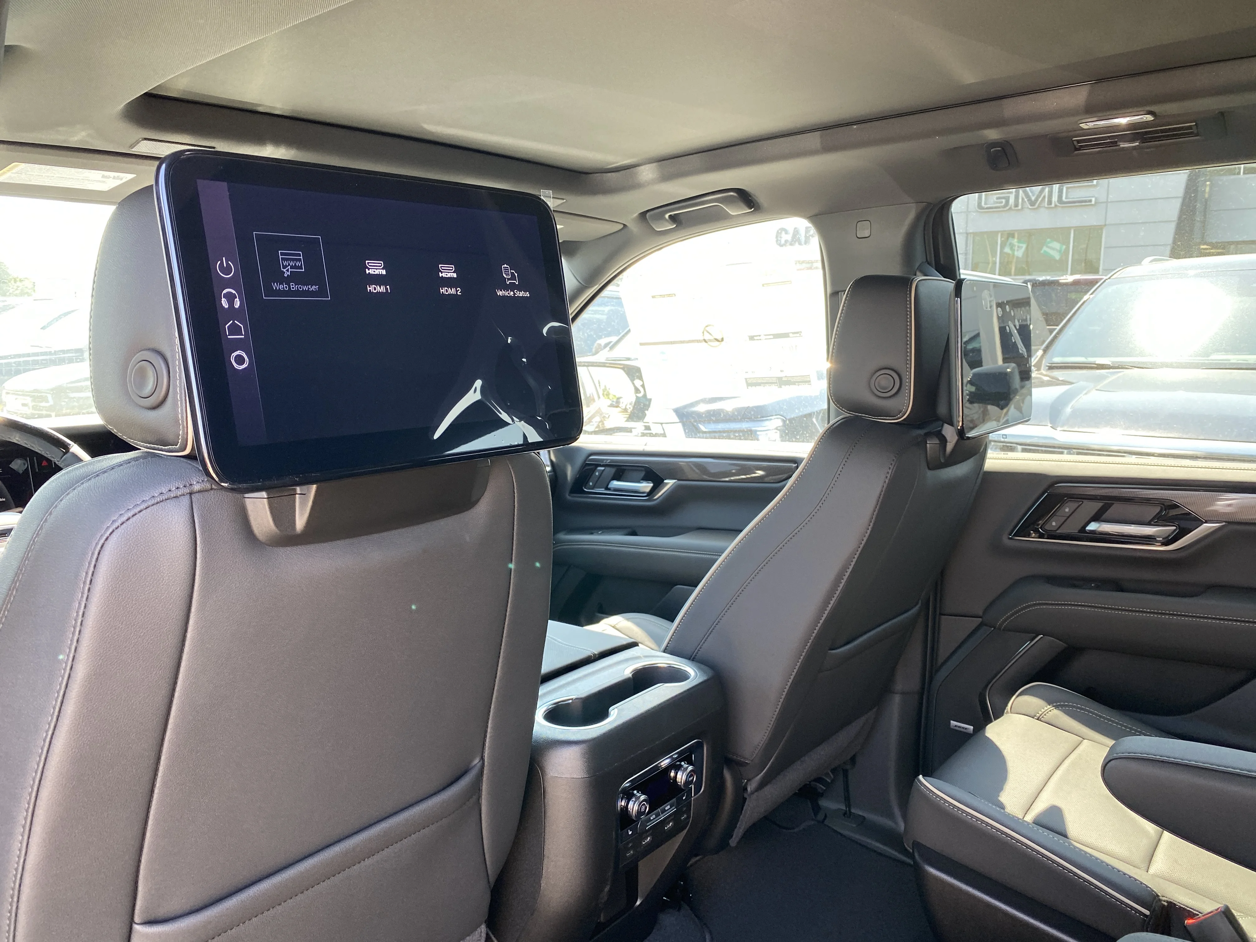 New 2026 ONYX BLACK GMC Elevation image 29