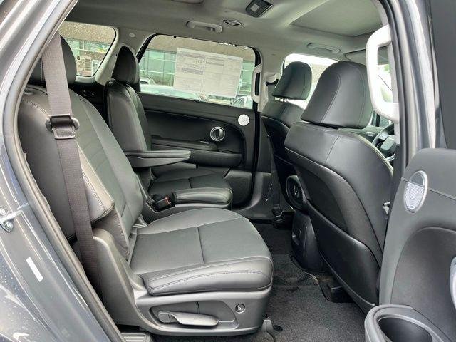 New 2026 Gray Hyundai Limited FWD image 21