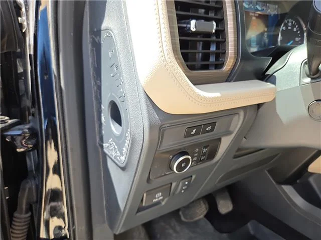 Used 2023 Agate Black Metallic Ford Limited 4x4 image 18