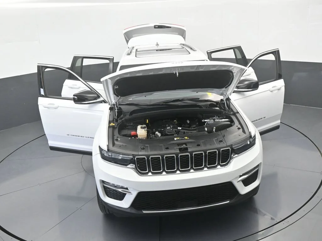 Used 2024 White Jeep Limited image 77