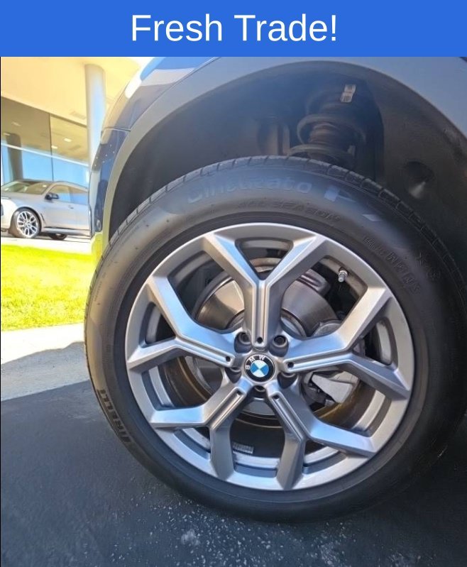 Certified Used 2025 Phytonic Blue Metallic BMW xDrive30i image 10