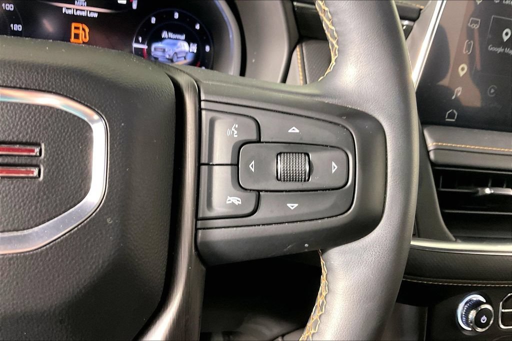 2023 GMC Yukon AT4 - Photo 11