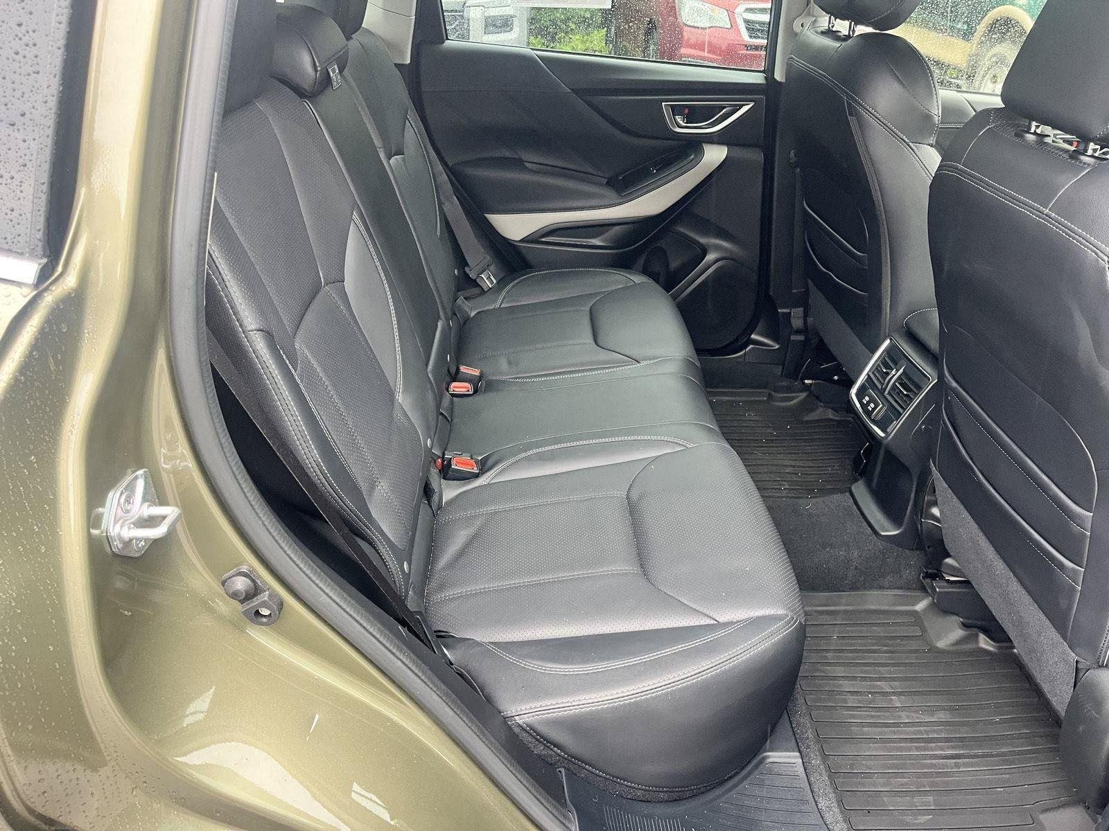 Used 2023 Autumn Green Metallic Subaru Limited image 14