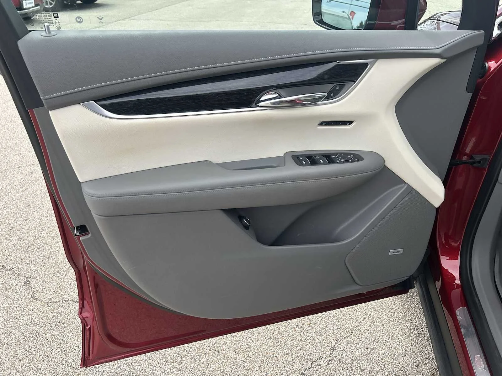 Used 2021 INFRARED TINTCOAT Cadillac Premium Luxury image 23