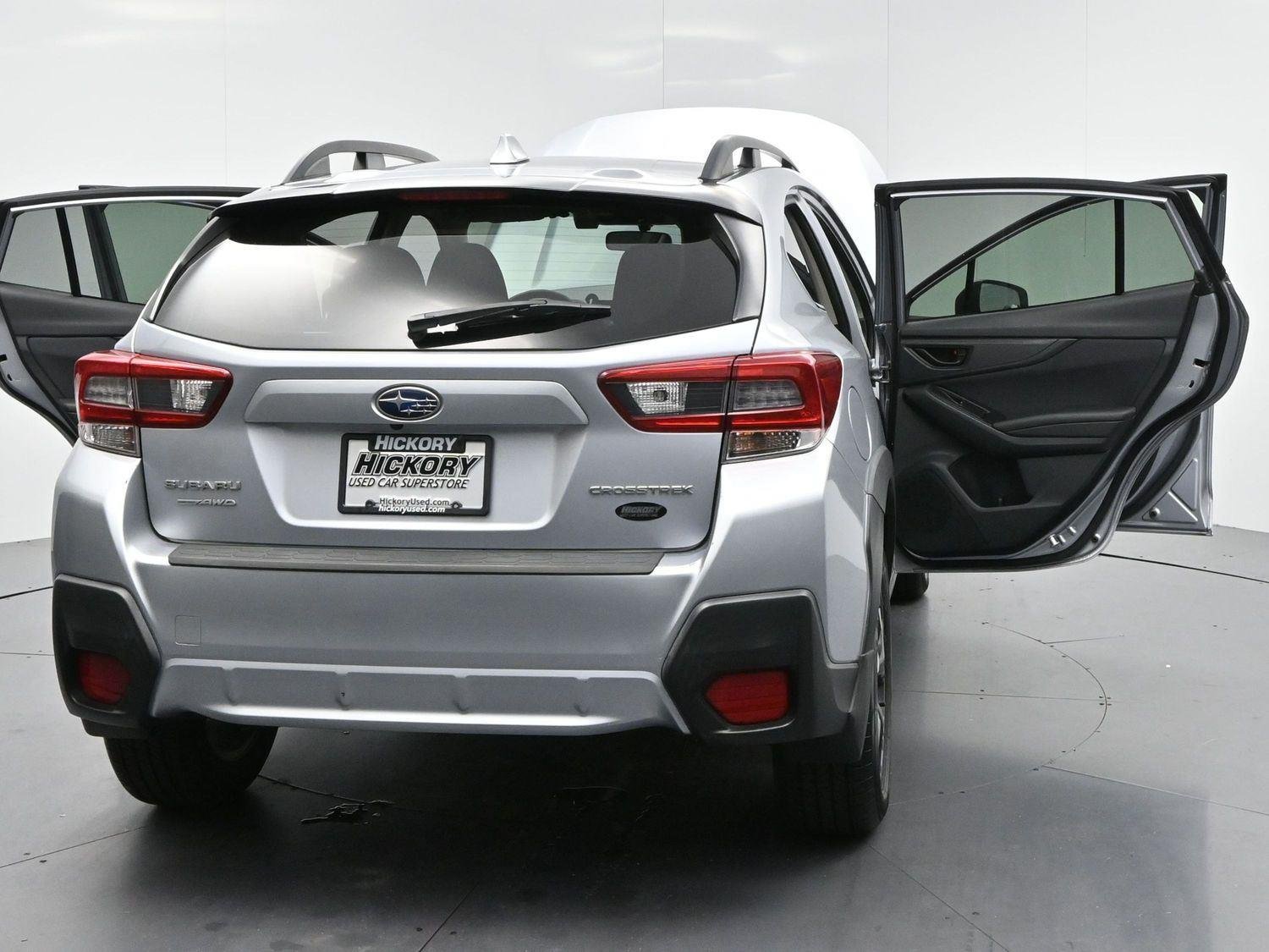 Used 2020 Ice Silver Metallic Subaru Premium image 38