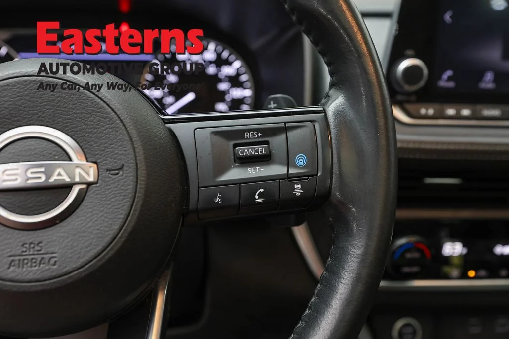 Used 2023 Black Nissan SV image 16