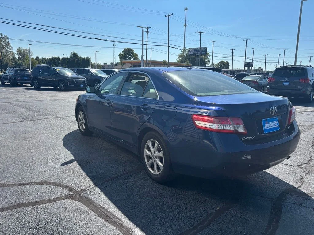 Used 2010 Blue Toyota LE image 7