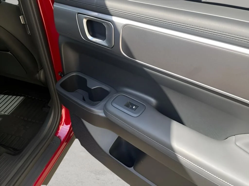 Used 2025 Ultimate Red Hyundai XRT image 34