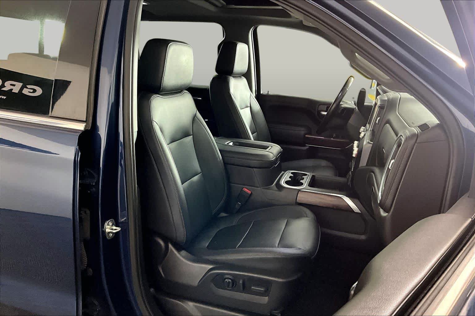 Used 2021 Pacific Blue Metallic GMC SLT image 9