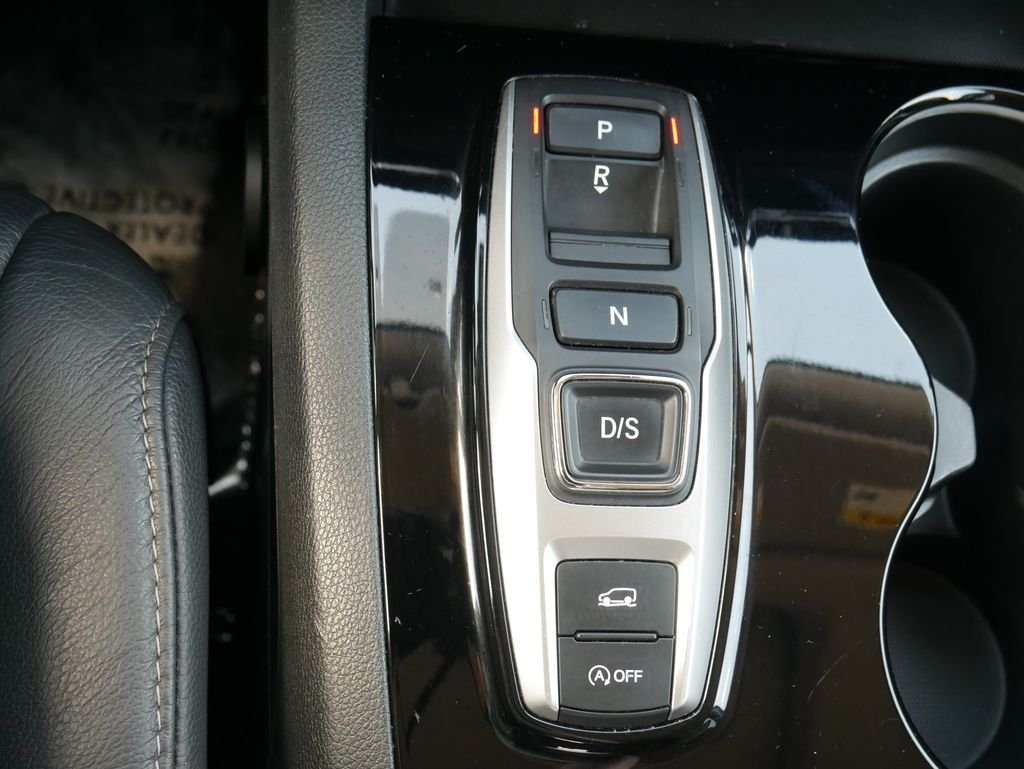 Used 2022 White Honda Touring image 29