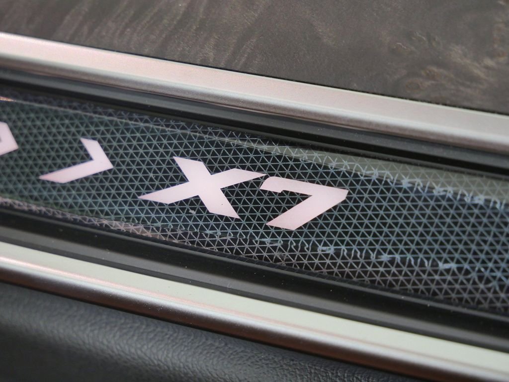 New 2027 Dravit Grey Metallic BMW xDrive40i image 24