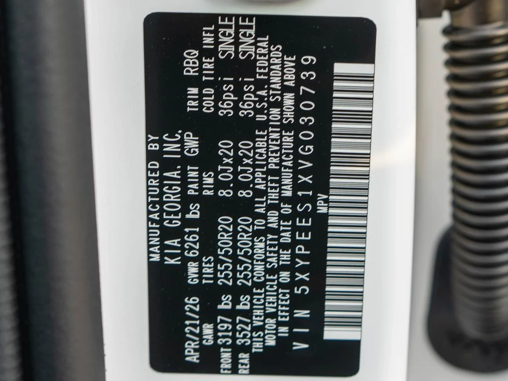New 2027 Glacial White Pearl Kia S image 38