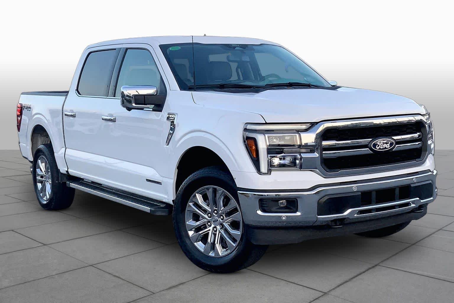 Used 2025 Oxford White Ford LARIAT image 4