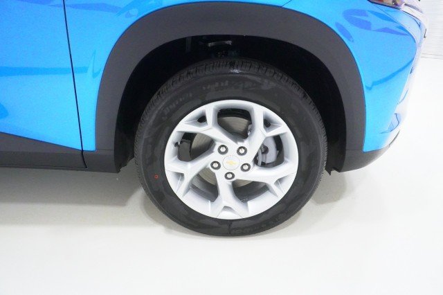 2026 Chevrolet Trax LS - Photo 5