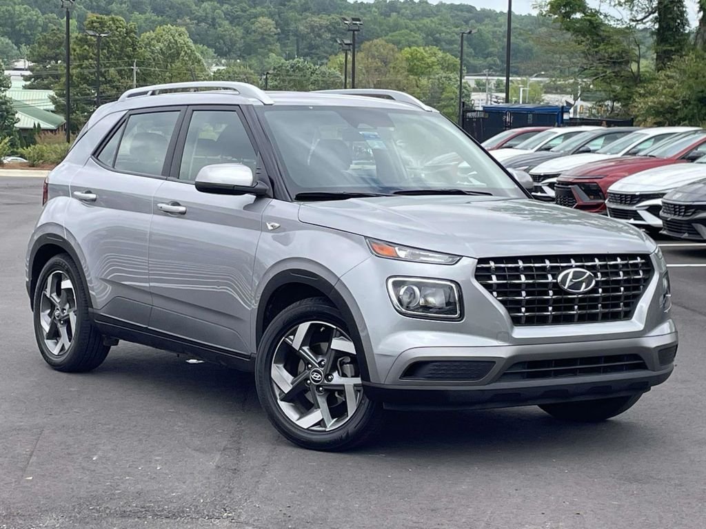 2024 Hyundai Venue SEL