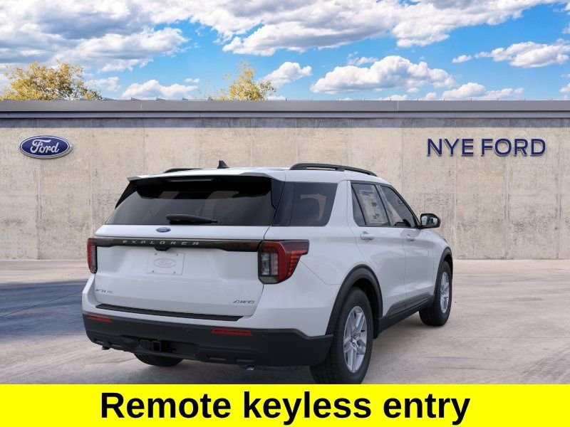 New 2026 Space White Metallic Ford Active image 9