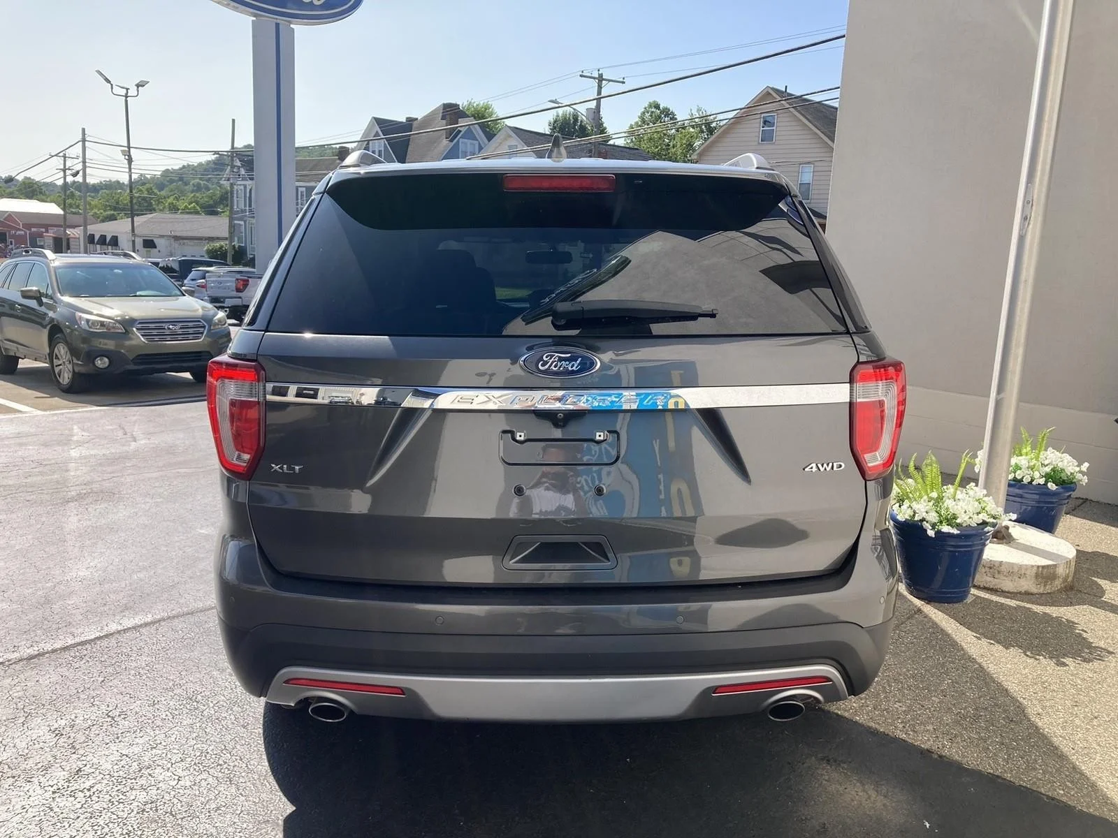 Certified Used 2017 Gray Ford XLT image 9