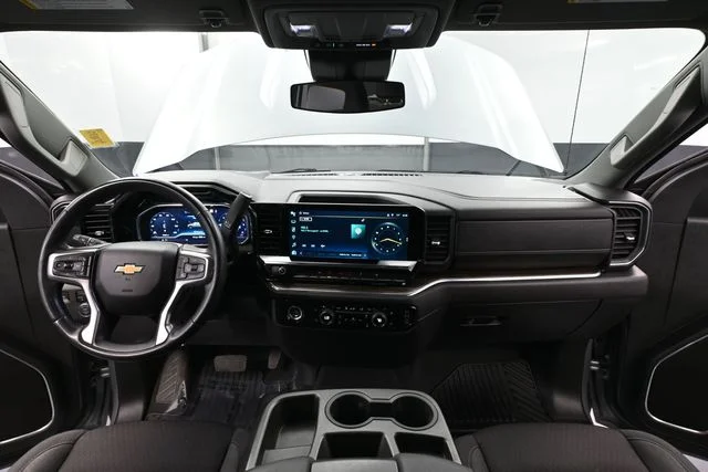 Used 2023 Gray Chevrolet LT image 19