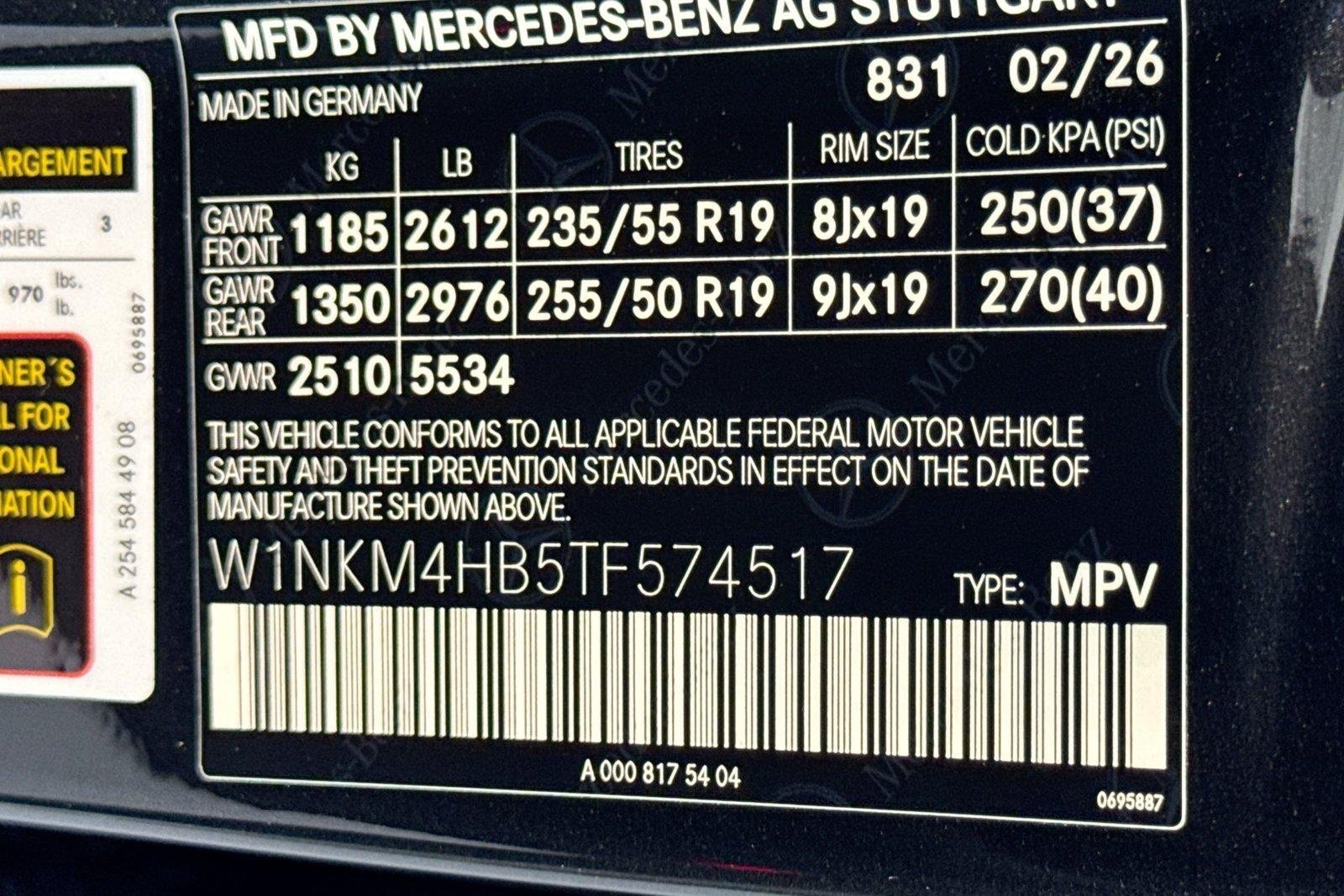 New 2026 Graphite Grey Metallic Mercedes-Benz GLC 300 image 29