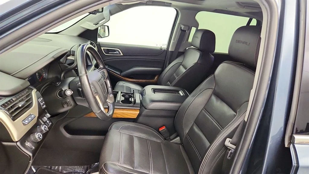 Used 2020 Dark Sky Metallic GMC 4WD 4dr Denali image 21