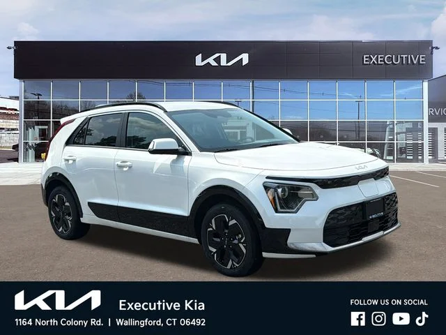 New 2026 White Kia Wind image 2