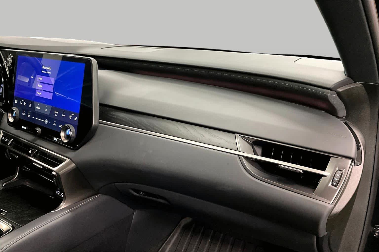Certified Used 2024 Caviar Lexus Luxury image 19