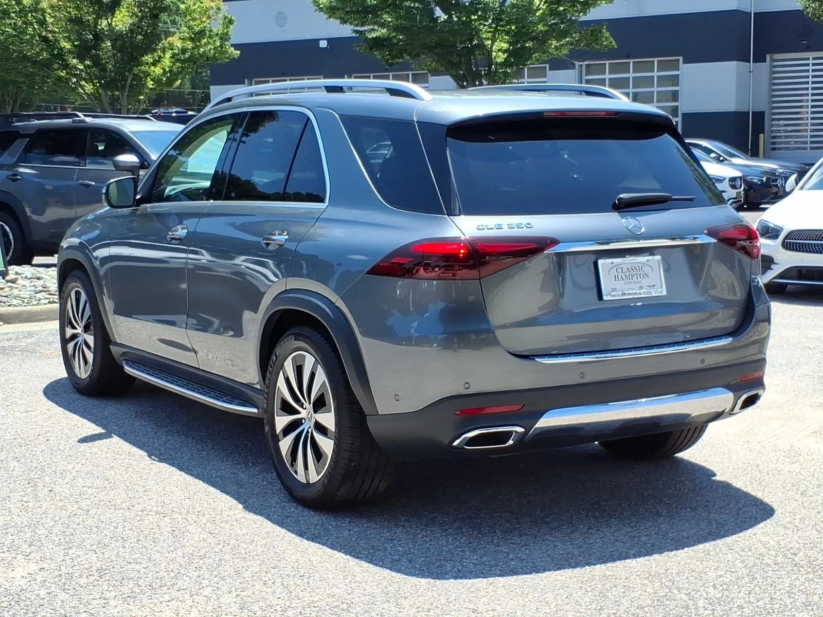 Photo 10