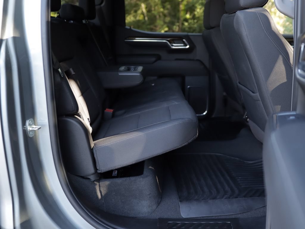 Used 2024 Sterling Metallic GMC Elevation image 28