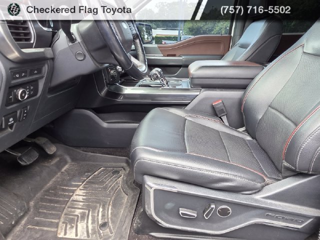 Used 2022 Star White Metallic Tri-Coat Ford Lariat image 9